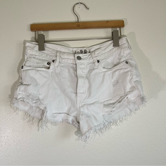 We The Free Pants - Free People White Denim Shorts 28